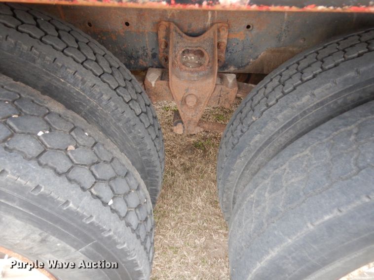 image for item HG9704 1991 International 9400  dump truck