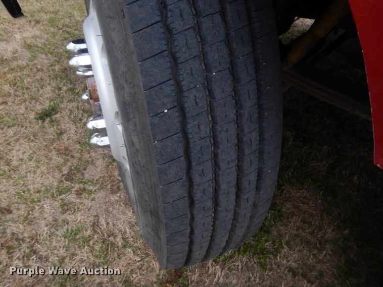 image for item HG9704 1991 International 9400  dump truck