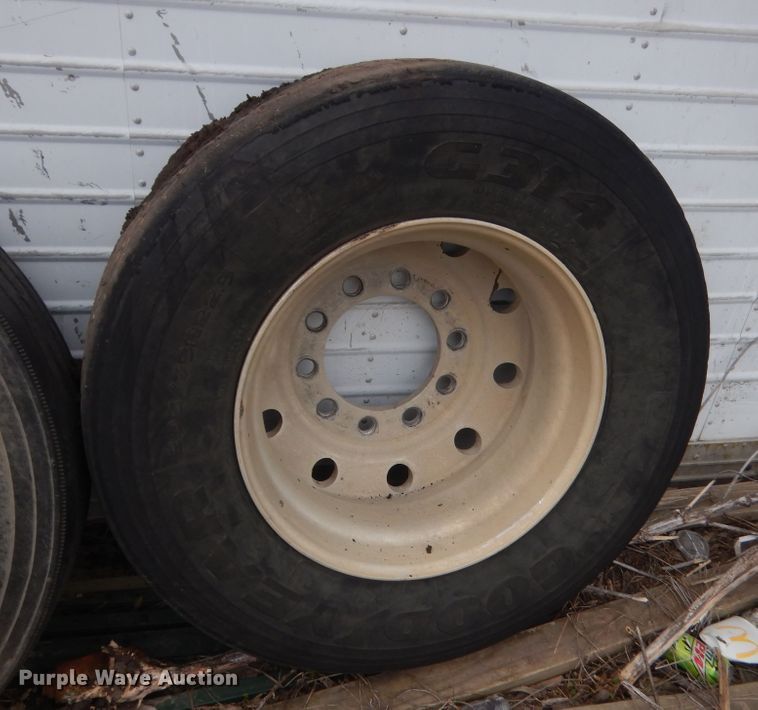 image for item HG9704 1991 International 9400  dump truck