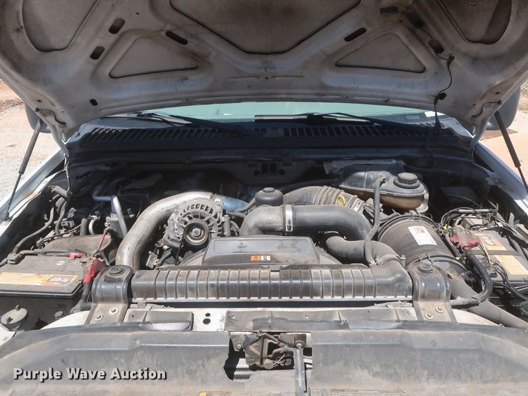 image for item HK9655 2006 Ford F550 Super Duty XL  bucket truck