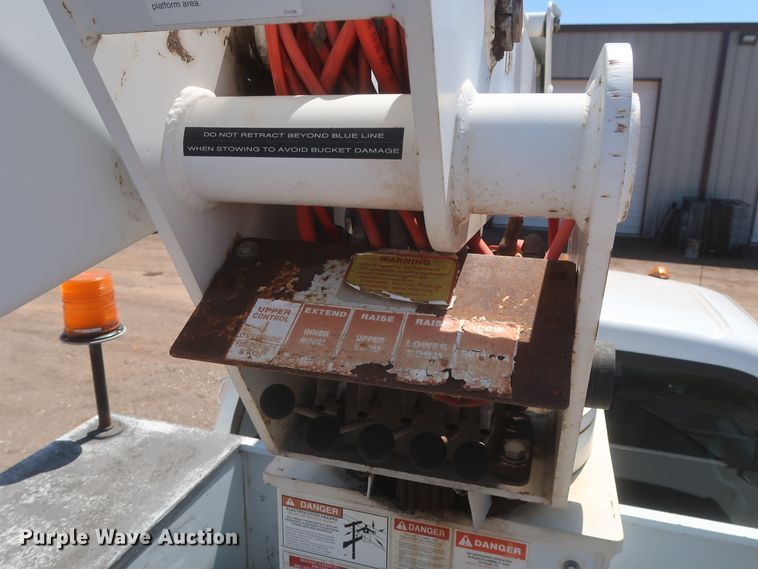 image for item HK9655 2006 Ford F550 Super Duty XL  bucket truck