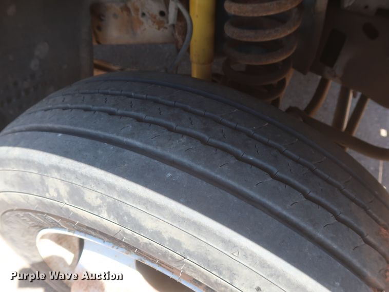 image for item HK9655 2006 Ford F550 Super Duty XL  bucket truck