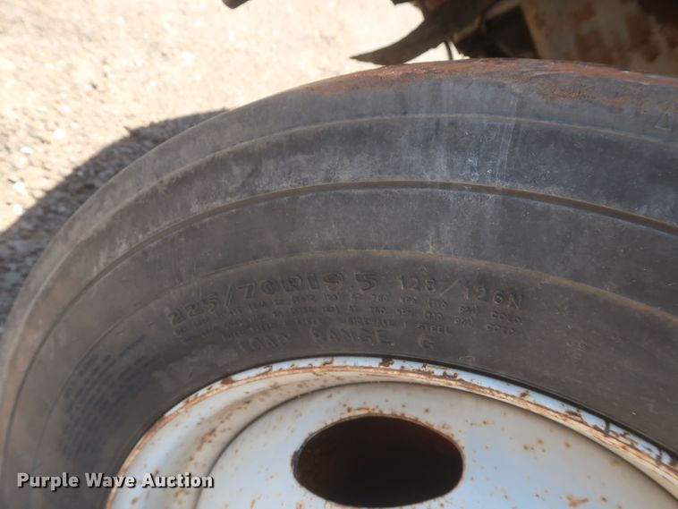 image for item HK9655 2006 Ford F550 Super Duty XL  bucket truck