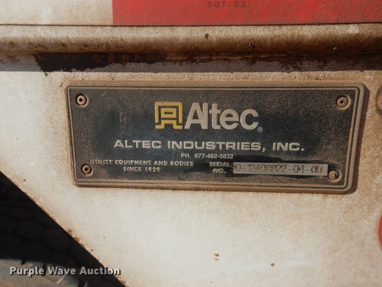 image for item HL9586 2009 International 7400  pressure digger truck