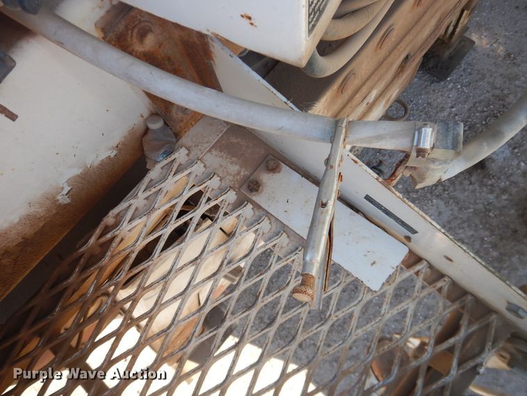 image for item HL9586 2009 International 7400  pressure digger truck