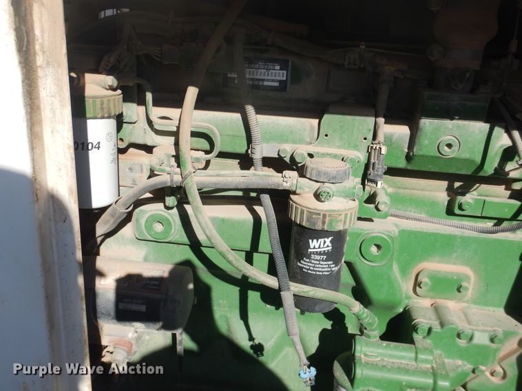 image for item HL9586 2009 International 7400  pressure digger truck