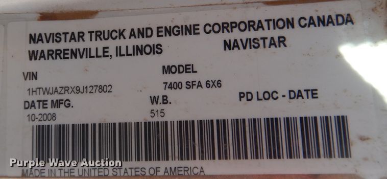 image for item HL9586 2009 International 7400  pressure digger truck