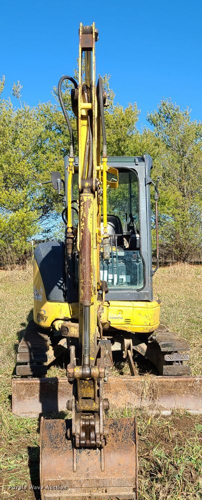 image for item HM9757 Komatsu PC35MR-2  mini excavator