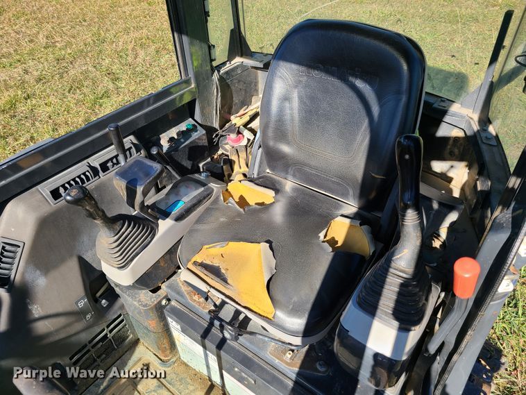 image for item HM9757 Komatsu PC35MR-2  mini excavator