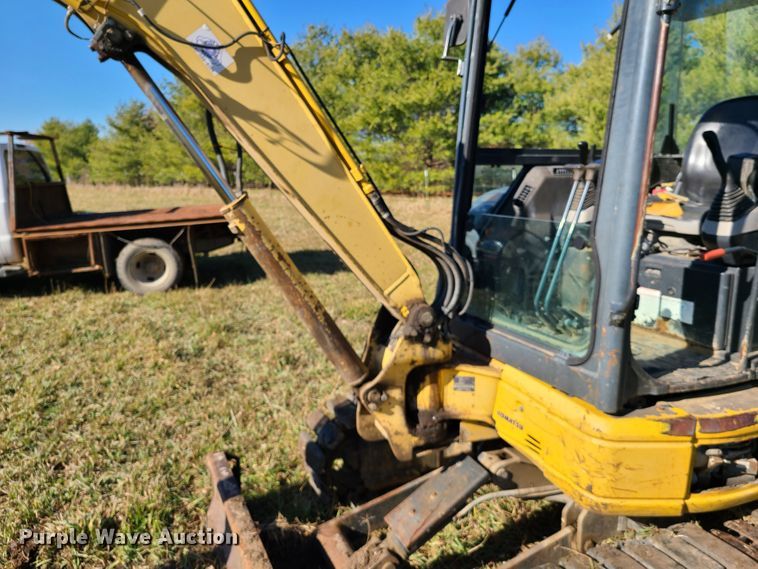 image for item HM9757 Komatsu PC35MR-2  mini excavator