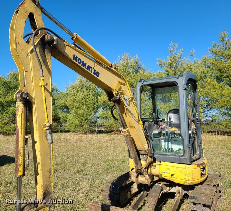 image for item HM9757 Komatsu PC35MR-2  mini excavator