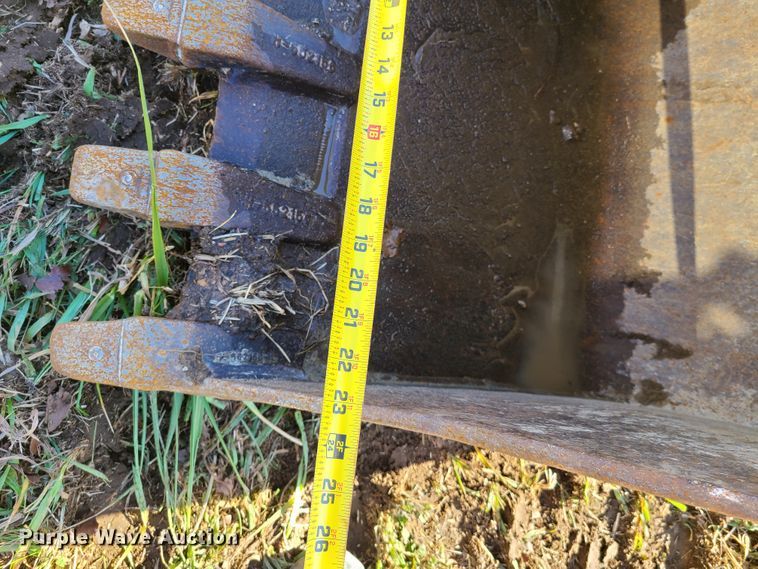 image for item HM9757 Komatsu PC35MR-2  mini excavator