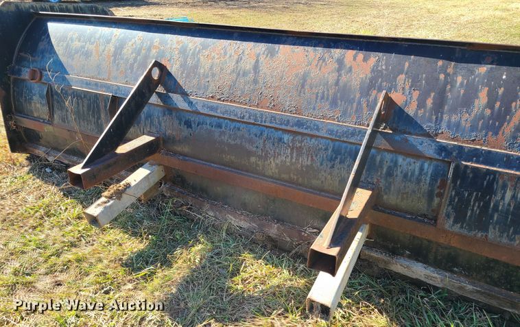 image for item HM9761 Snow pusher