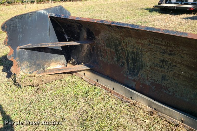 image for item HM9761 Snow pusher