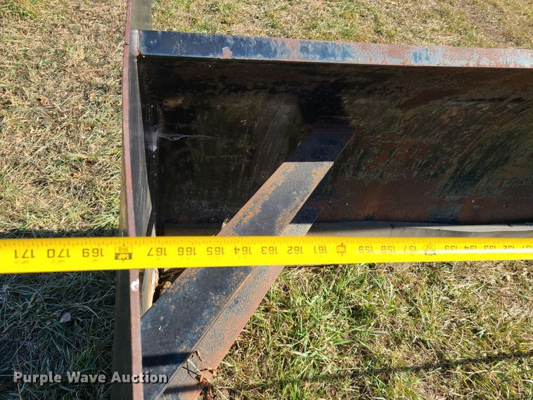 image for item HM9761 Snow pusher