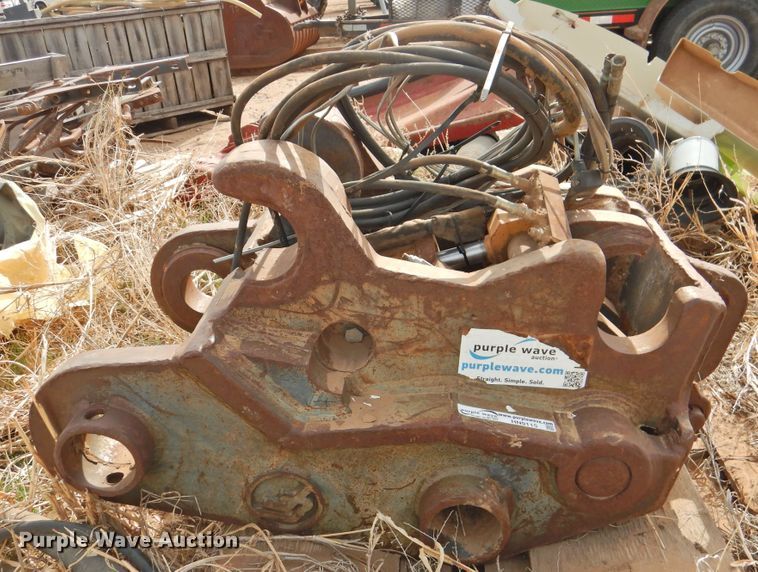 image for item HN9115 Central Fabricators Inc. excavator quick attachment adapter