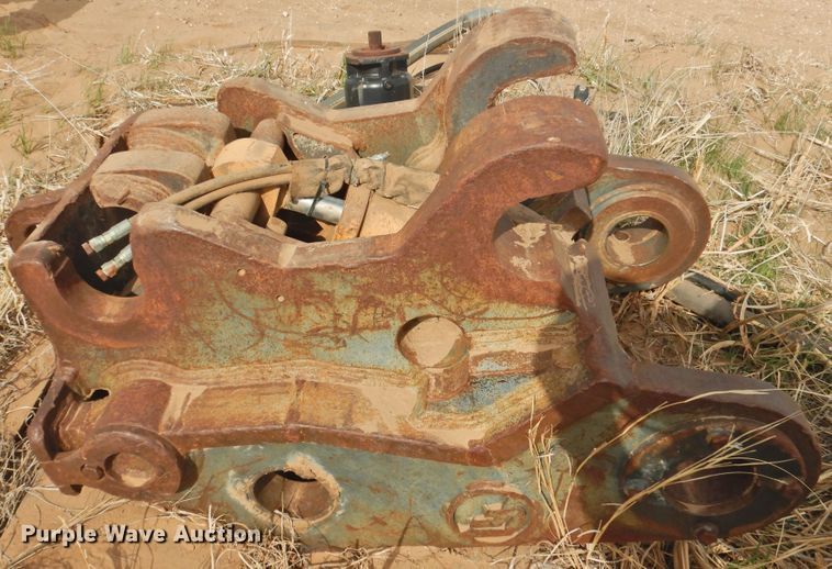 image for item HN9115 Central Fabricators Inc. excavator quick attachment adapter