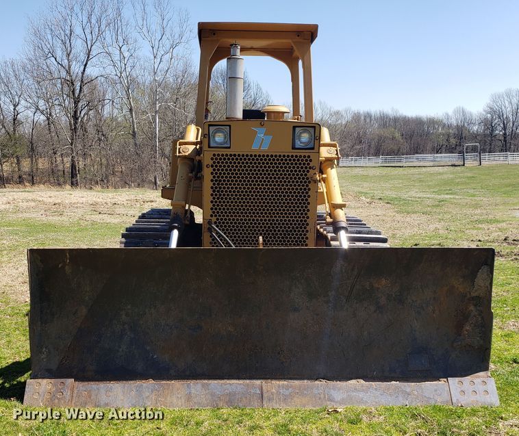 image for item HO9351 1984 International TD12  dozer
