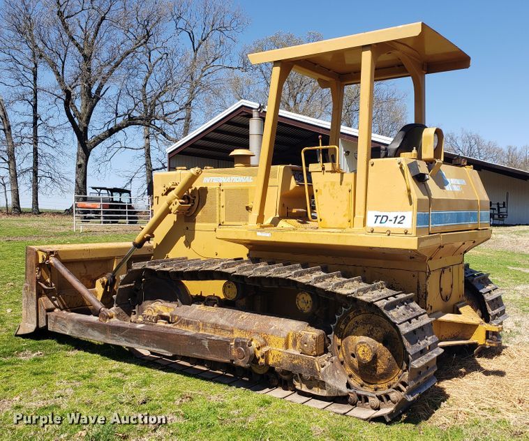image for item HO9351 1984 International TD12  dozer