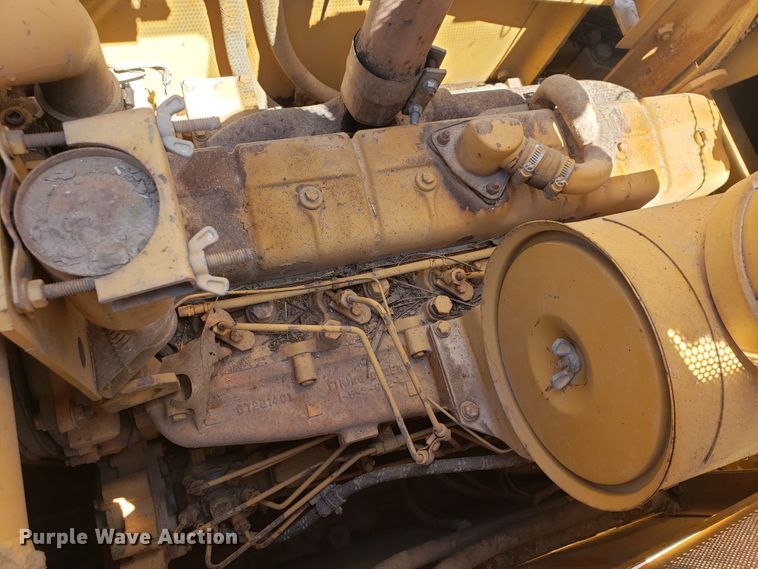 image for item HO9351 1984 International TD12  dozer