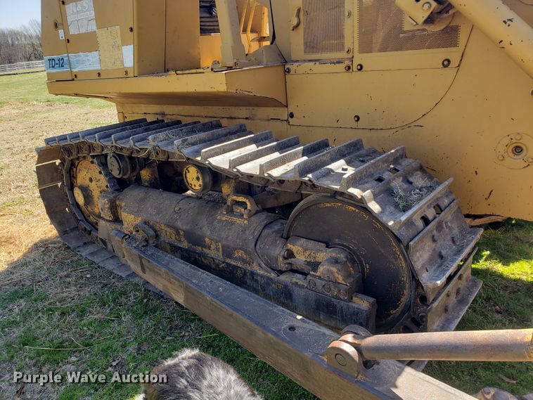 image for item HO9351 1984 International TD12  dozer