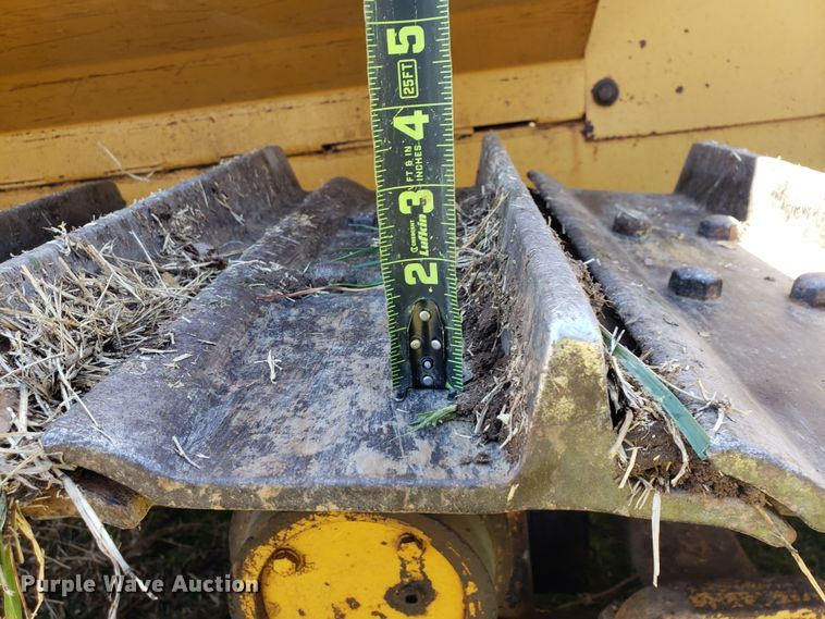 image for item HO9351 1984 International TD12  dozer