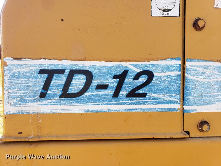 image for item HO9351 1984 International TD12  dozer