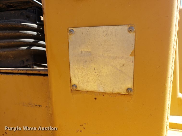 image for item HO9351 1984 International TD12  dozer