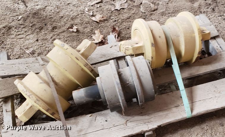 image for item HO9351 1984 International TD12  dozer