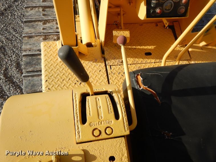 image for item HO9353 1986 International TD7E  dozer