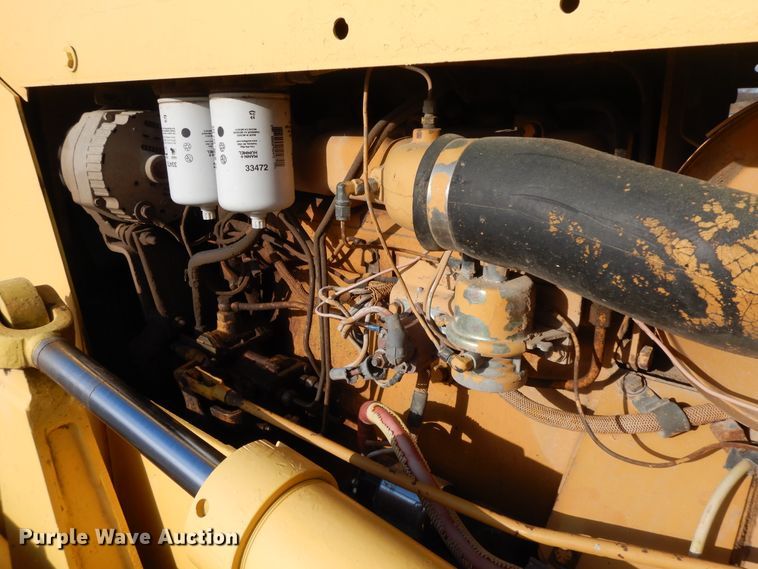 image for item HO9353 1986 International TD7E  dozer