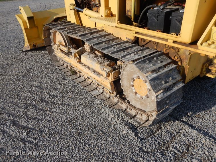 image for item HO9353 1986 International TD7E  dozer