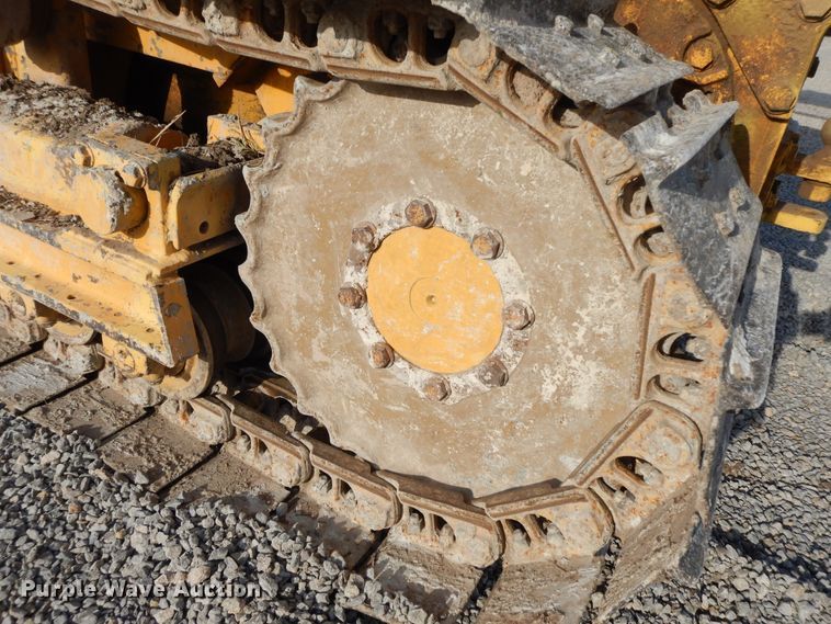 image for item HO9353 1986 International TD7E  dozer