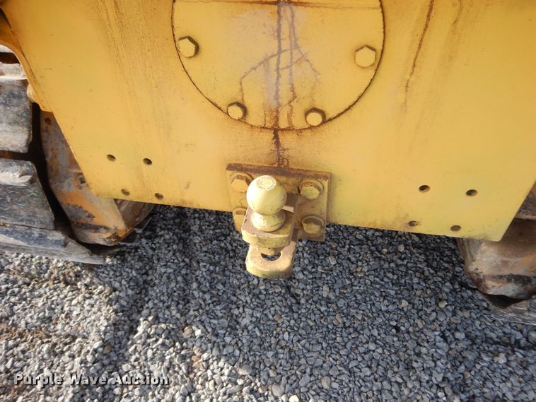 image for item HO9353 1986 International TD7E  dozer