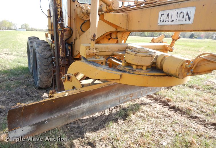 image for item HO9372 1961 Galion 118KE1  rigid frame motor grader