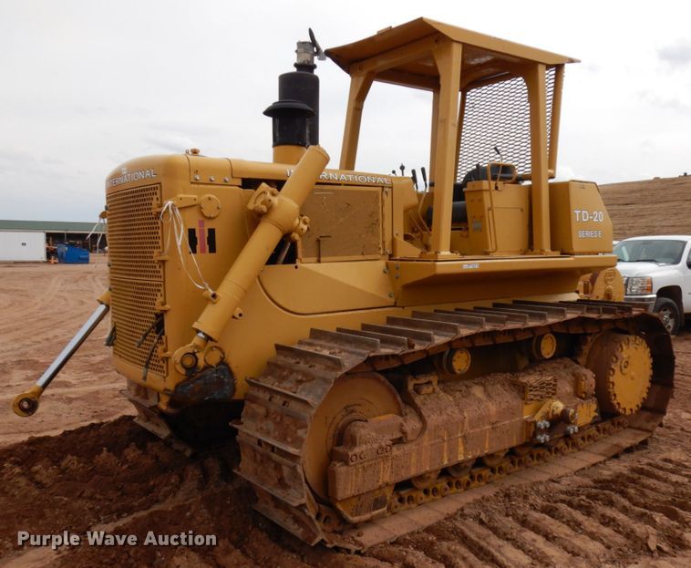 image for item HR9037 International TD20E  dozer