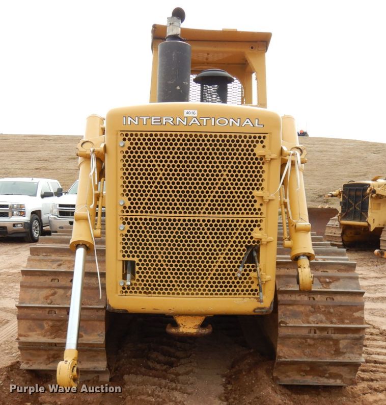 image for item HR9037 International TD20E  dozer