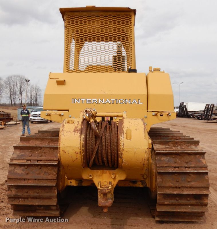 image for item HR9037 International TD20E  dozer