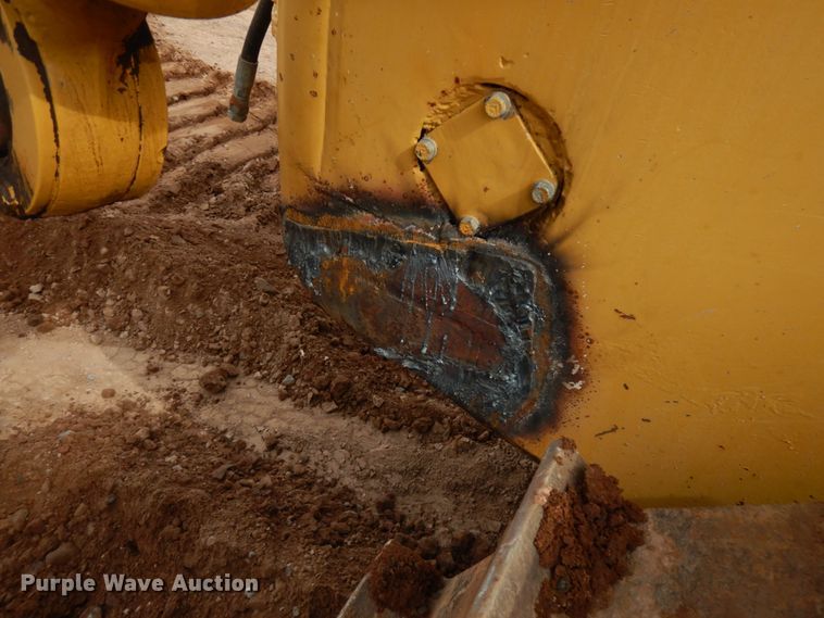 image for item HR9037 International TD20E  dozer