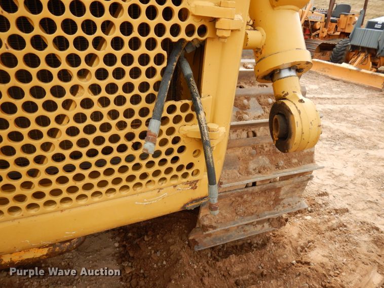 image for item HR9037 International TD20E  dozer