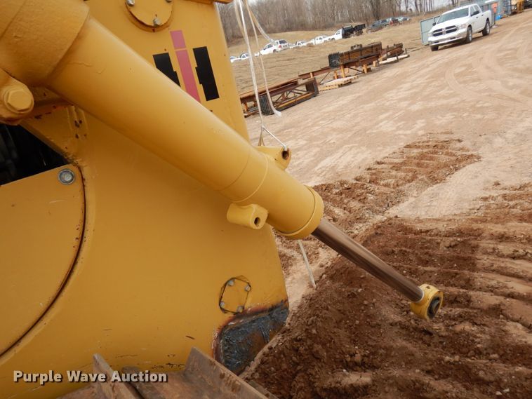 image for item HR9037 International TD20E  dozer