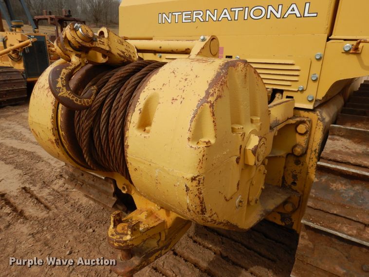 image for item HR9037 International TD20E  dozer