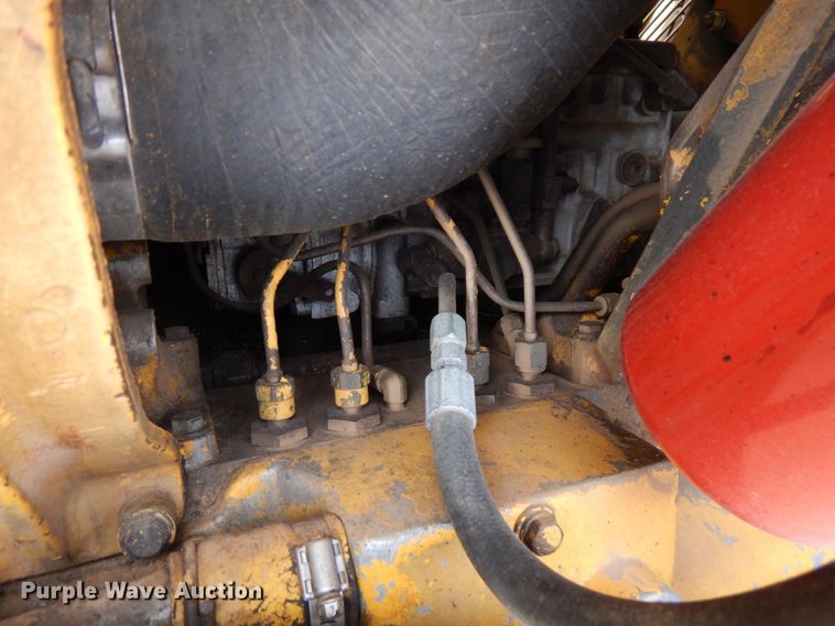 image for item HR9037 International TD20E  dozer