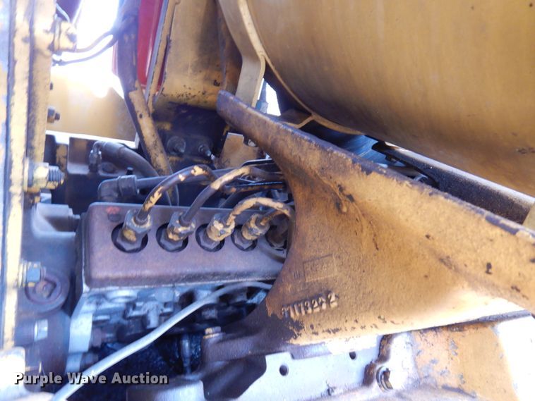 image for item HR9037 International TD20E  dozer