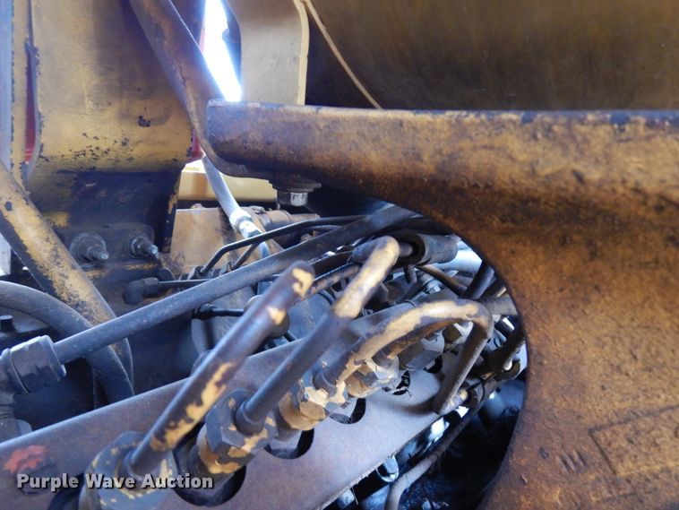 image for item HR9037 International TD20E  dozer