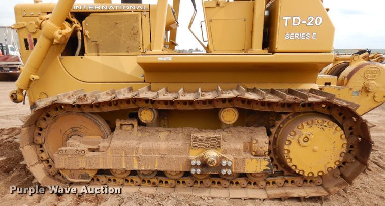 image for item HR9037 International TD20E  dozer