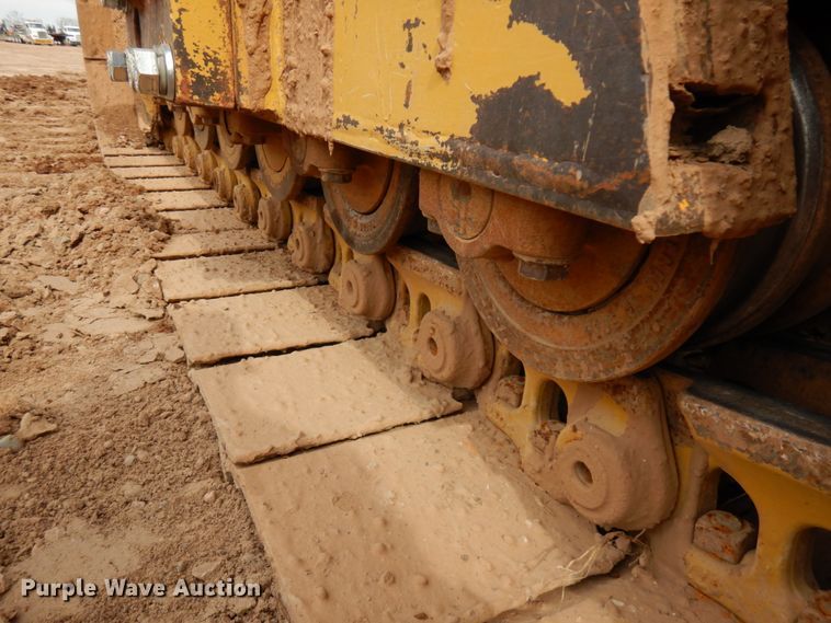 image for item HR9037 International TD20E  dozer