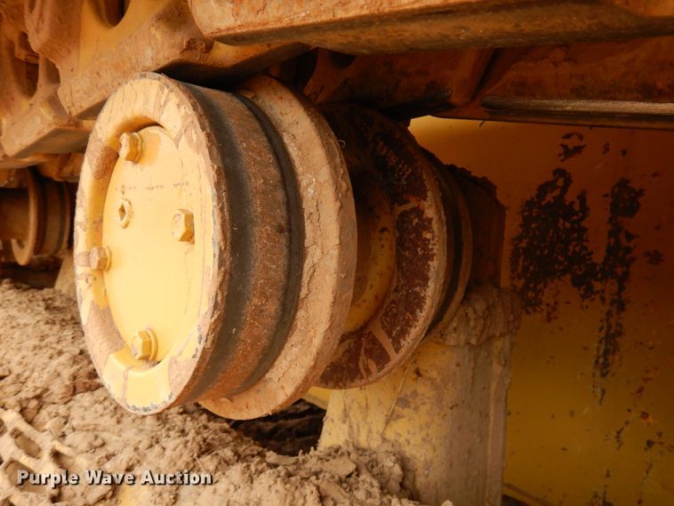 image for item HR9037 International TD20E  dozer