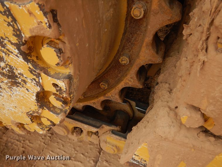 image for item HR9037 International TD20E  dozer