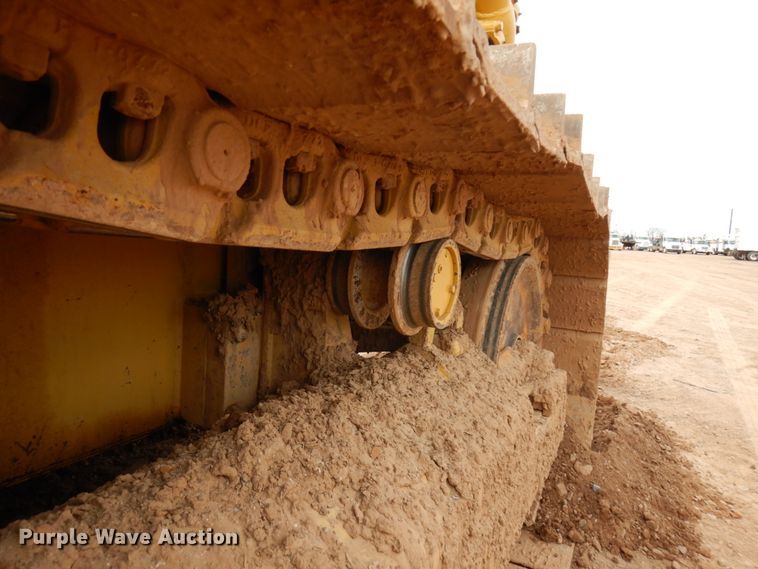 image for item HR9037 International TD20E  dozer